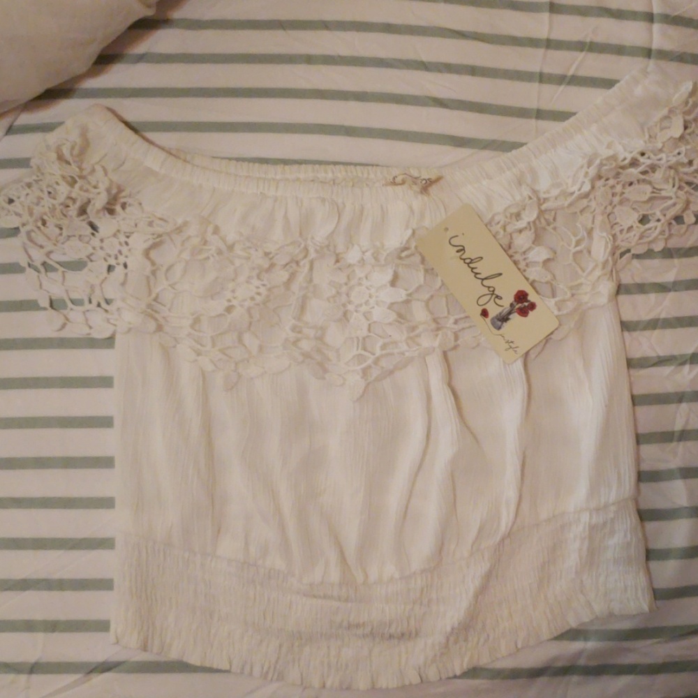 Lace white shirt 💕